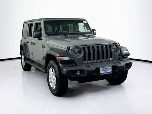Used 2022 Jeep Wrangler Unlimited Sport image 3