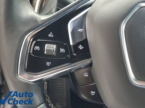 Used 2024 Chevrolet Corvette Stingray Preferred Cpe w/ Z51 Performance Package RWD image 19