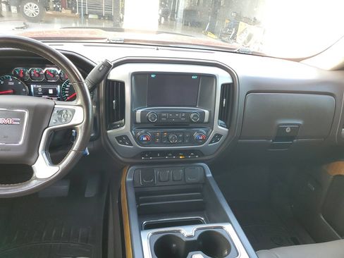 Used 2018 GMC Sierra 1500 SLT AWD/4WD image 15
