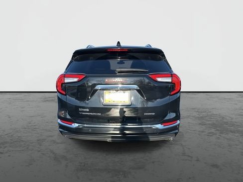 Used 2024 GMC Terrain Denali image 6