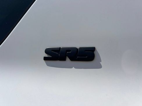 Used 2020 Toyota 4Runner SR5 Premium RWD image 9