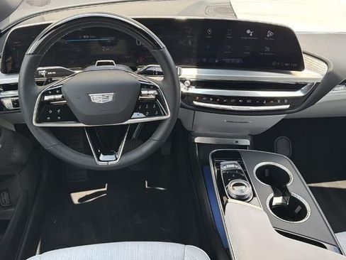 Used 2024 Cadillac Lyriq Luxury RWD image 23
