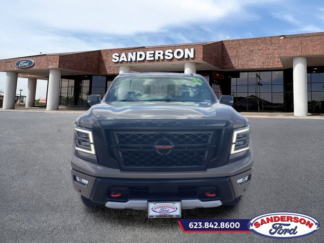 Used 2021 Nissan Titan PRO-4X w/ Pro-4x Convenience Package AWD/4WD image 8