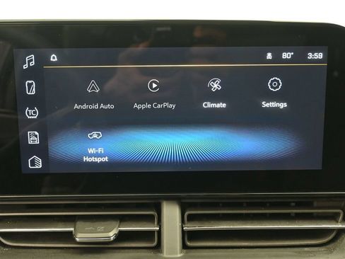 Used 2025 Chevrolet Trax LT FWD image 16