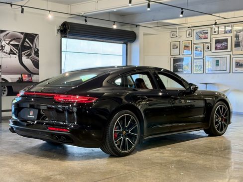 Used 2018 Porsche Panamera Turbo image 30