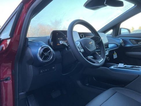 New 2026 Chevrolet Equinox EV LT image 11