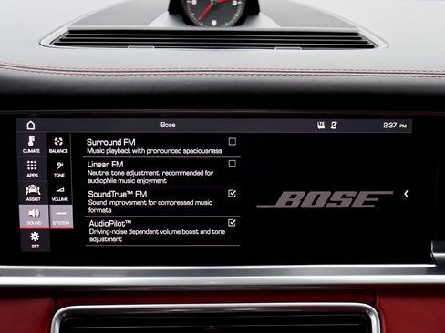 Used 2018 Porsche Panamera w/ Premium Package Plus image 36