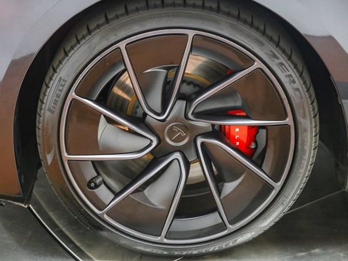 Used 2024 Tesla Model 3 Performance AWD/4WD image 9