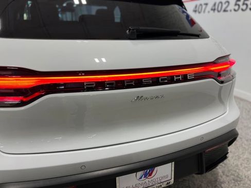 Used 2023 Porsche Macan Turbo image 46