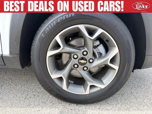 Used 2024 Chevrolet Trax LT w/ Driver Confidence Package FWD image 26