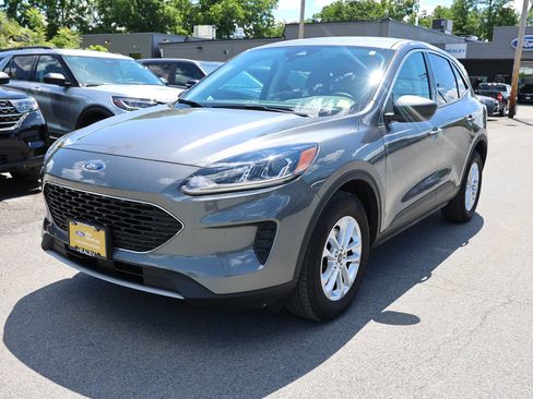 Used 2022 Ford Escape SE w/ Convenience Package AWD/4WD image 3