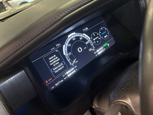 Used 2024 Toyota Tundra Platinum image 11