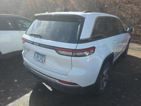 Used 2023 Jeep Grand Cherokee 4WD 4xe image 6