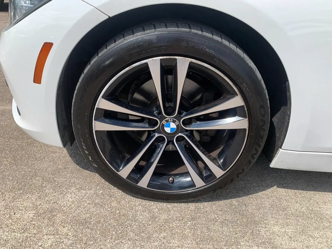 Used 2018 BMW 330i Sedan w/ Shadow Sport Edition RWD image 22