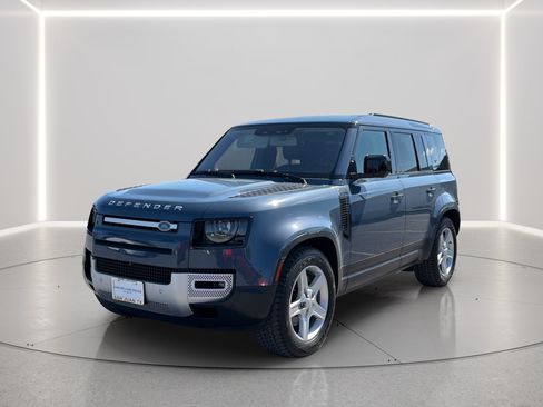 Used 2020 Land Rover Defender 110 SE AWD/4WD image 12