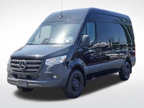 New 2025 Mercedes-Benz Sprinter 2500 image 3