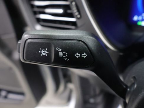 Used 2022 Ford Escape Titanium image 38