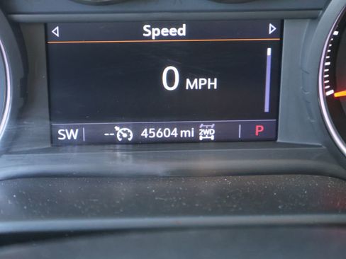 Used 2022 Chevrolet Silverado 2500 Custom w/ Custom Value Package image 29