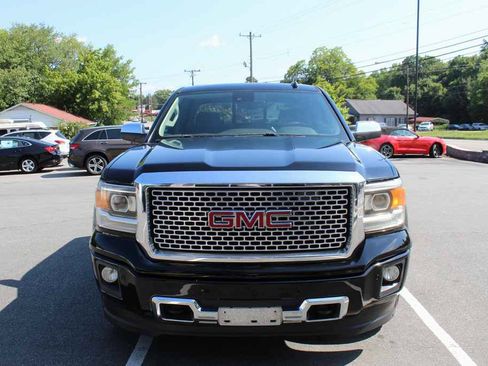 Used 2015 GMC Sierra 1500 Denali RWD image 2
