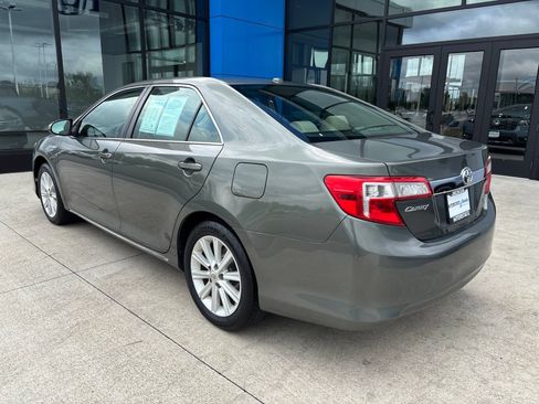 Used 2012 Toyota Camry XLE w/ Leather Pkg FWD image 7