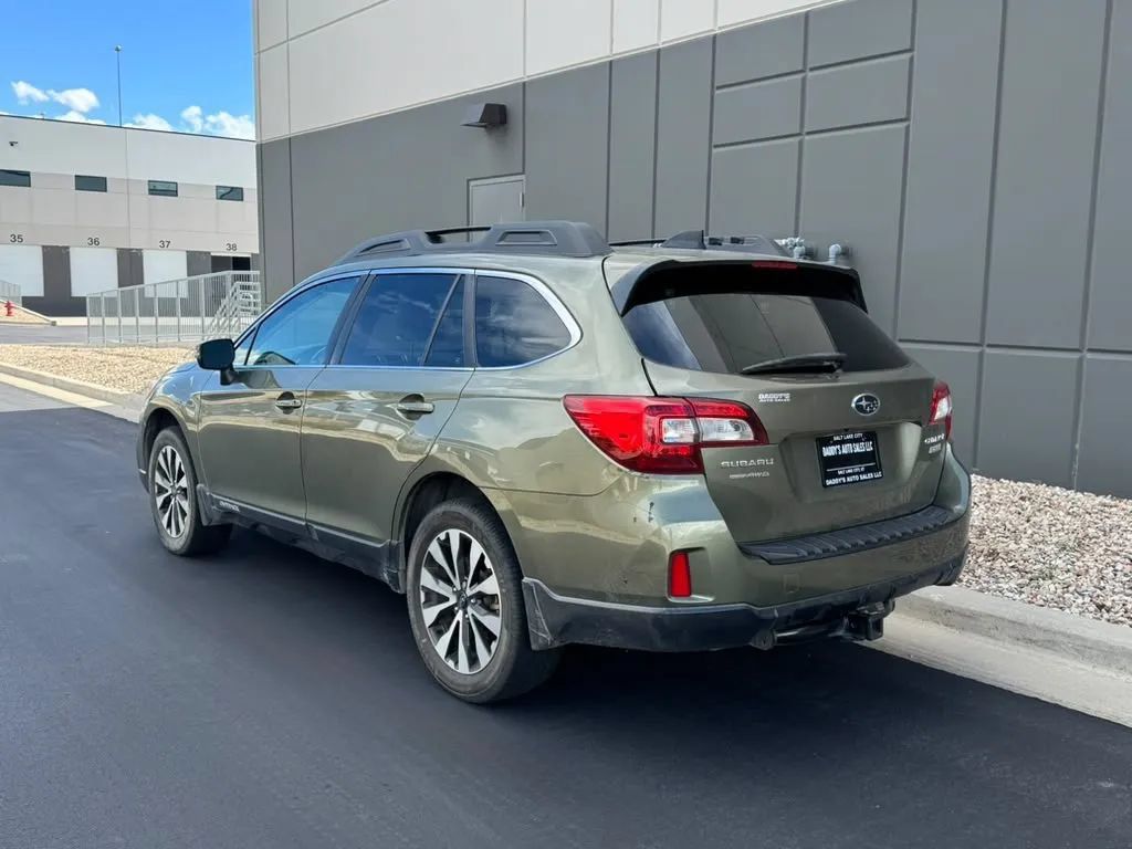 Used 2016 Subaru Outback 2.5i Limited AWD/4WD image 3