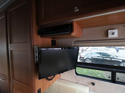 Used 2014 Mercedes-Benz Sprinter 3500 image 46