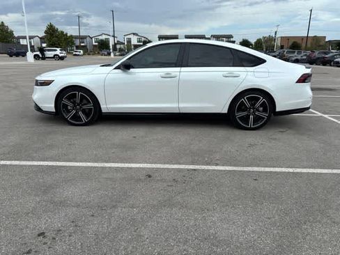 Used 2026 Honda Accord Sport image 2