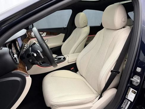 Used 2017 Mercedes-Benz E 300 4MATIC image 11
