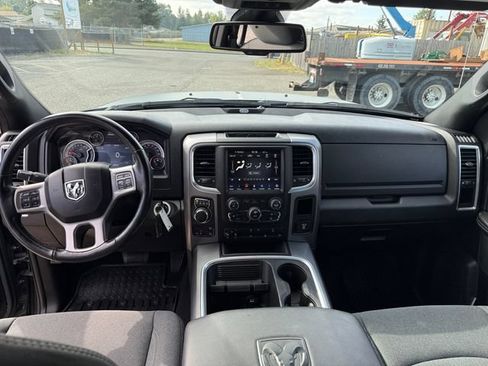 Used 2022 RAM 1500 Warlock w/ Ceramic Grey Warlock Package AWD/4WD image 15