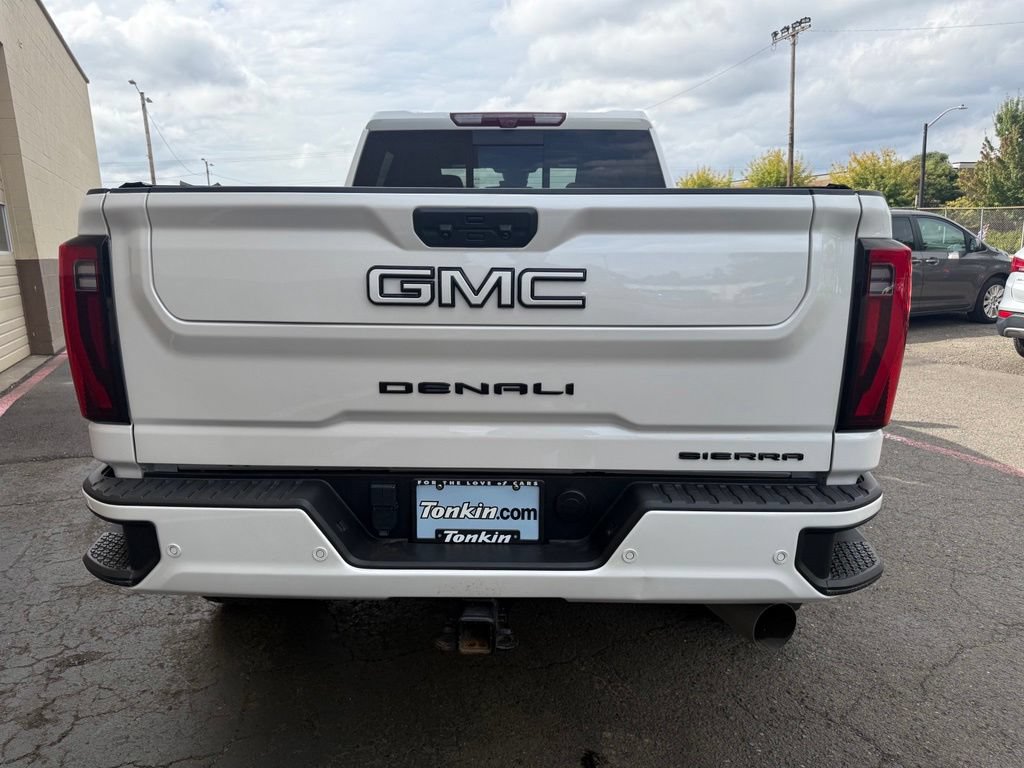 Used 2024 GMC Sierra 3500 Denali Ultimate AWD/4WD image 6