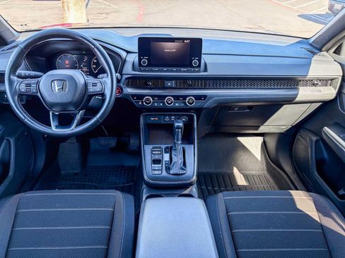 Used 2023 Honda CR-V Sport image 12