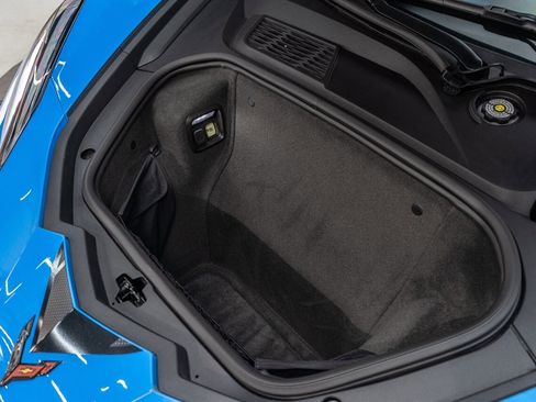 Used 2023 Chevrolet Corvette Z06 w/ Stealth Interior Trim Package RWD image 29