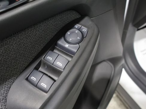 Used 2025 Chevrolet TrailBlazer LT AWD/4WD image 14