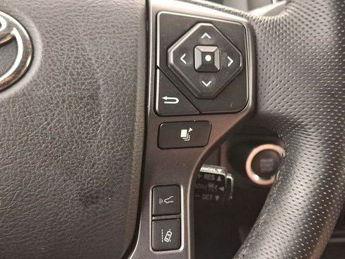 Used 2022 Toyota Tacoma TRD Off-Road w/ Technology Package AWD/4WD image 24