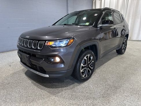 Used 2022 Jeep Compass Limited AWD/4WD image 4