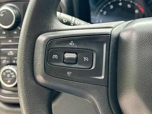 Used 2022 Chevrolet Silverado 2500 Custom w/ Custom Value Package AWD/4WD image 31