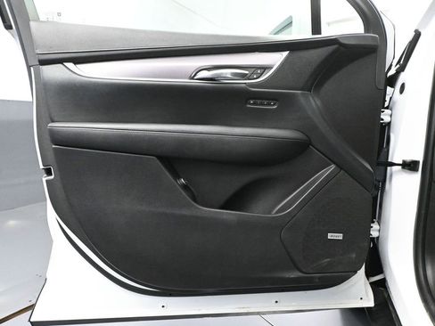 Used 2017 Cadillac XT5 Luxury image 19