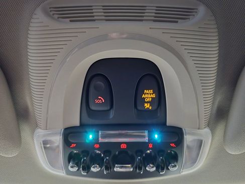 Used 2024 MINI Cooper S image 19