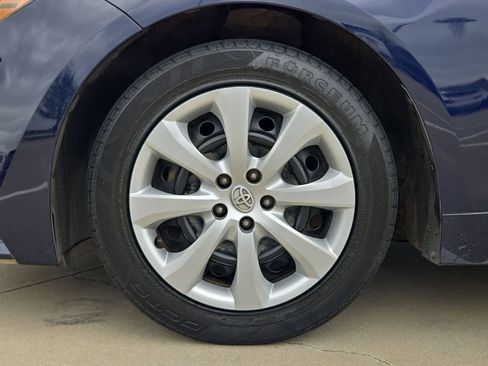 Used 2023 Toyota Corolla LE FWD image 11