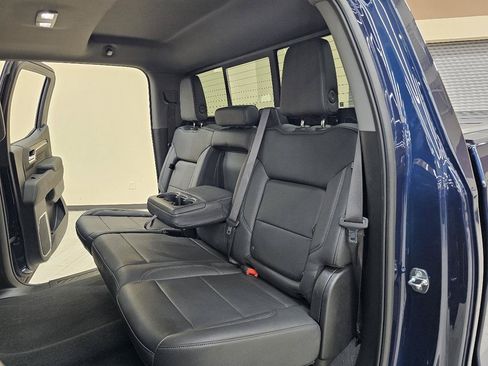 Used 2023 GMC Sierra 1500 SLT AWD/4WD image 25