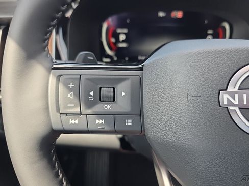 New 2026 Nissan Pathfinder Platinum AWD/4WD image 22