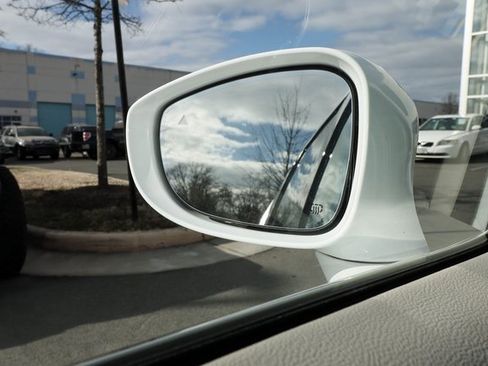 Used 2020 Chrysler Pacifica Limited w/ Tire & Wheel Group image 66