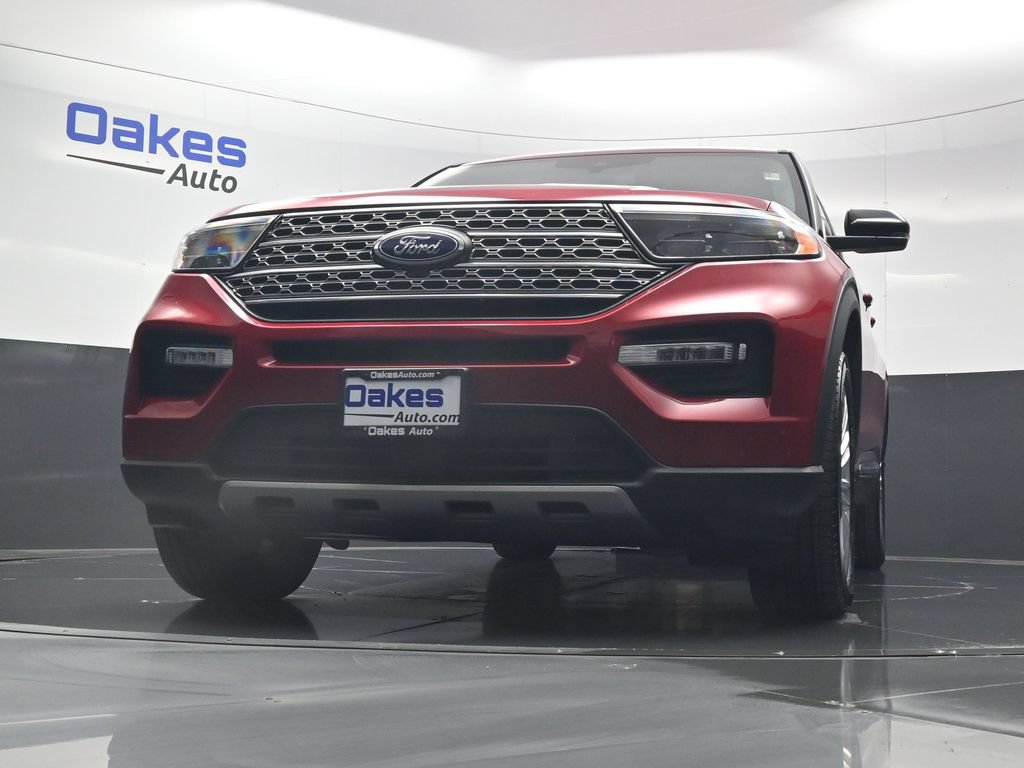 Used 2024 Ford Explorer Limited w/ Equipment Group 301A AWD/4WD image 43