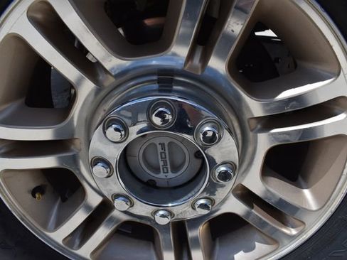 Used 2013 Ford F250 King Ranch w/ FX4 Off Road Pkg AWD/4WD image 11
