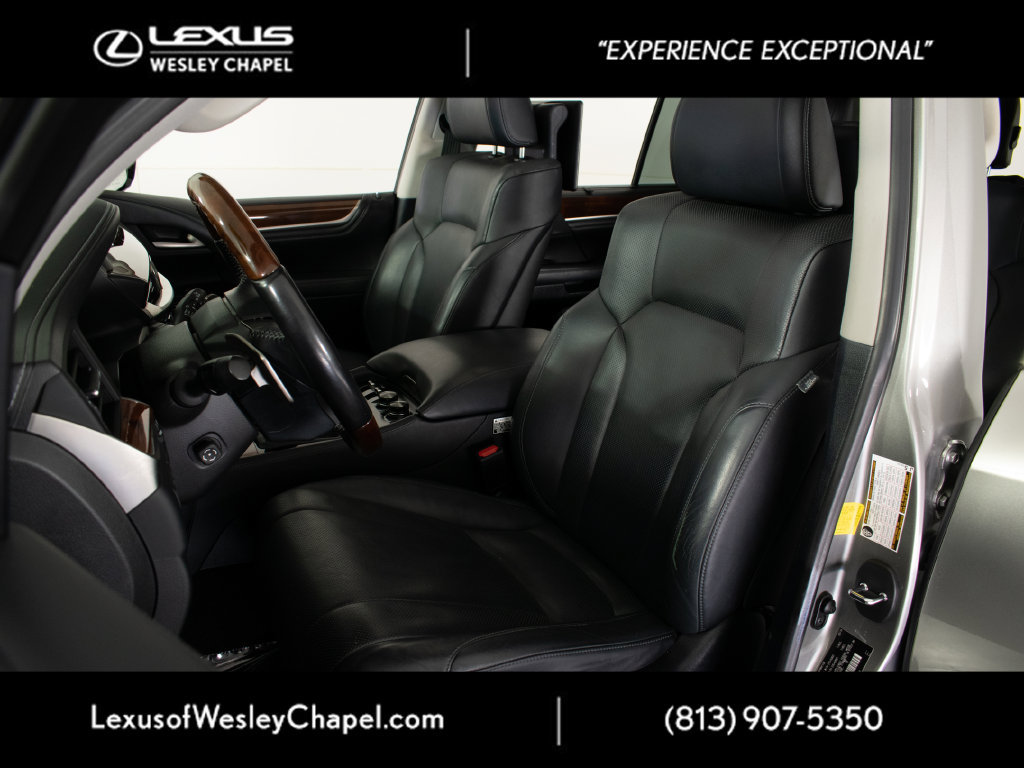 Used 2016 Lexus LX 570 4WD w/ Luxury Package image 13
