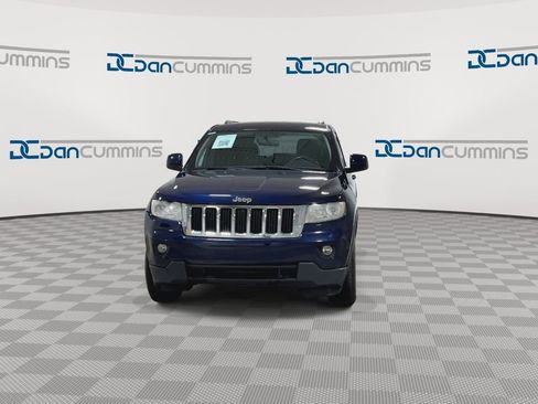 Used 2012 Jeep Grand Cherokee Laredo w/ Laredo E Group AWD/4WD image 4