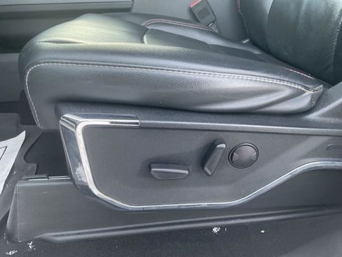 Used 2023 Ford F350 Lariat w/ Chrome Package image 10