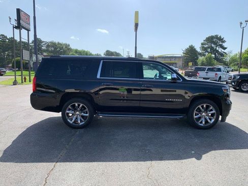 Used 2018 Chevrolet Suburban Premier AWD/4WD image 4