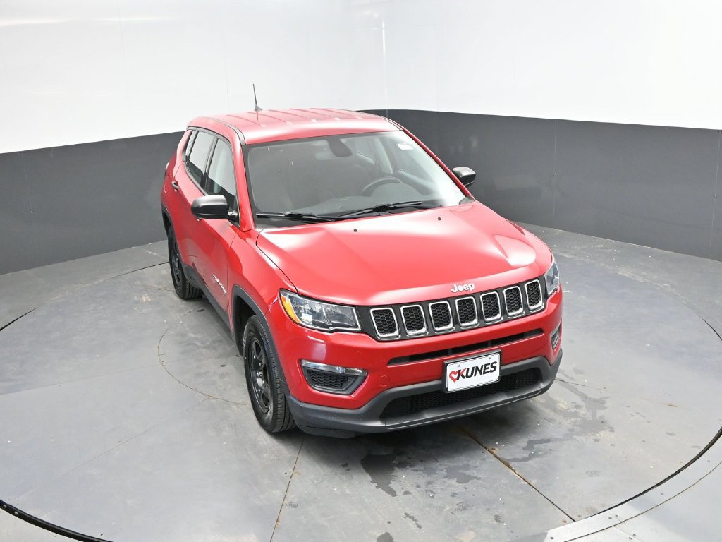 Used 2021 Jeep Compass Sport w/ Cold Weather Group FWD image 28