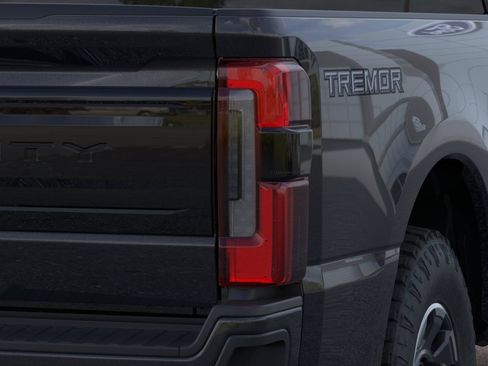 New 2026 Ford F350 Platinum w/ Tremor Off-Road Package AWD/4WD image 22